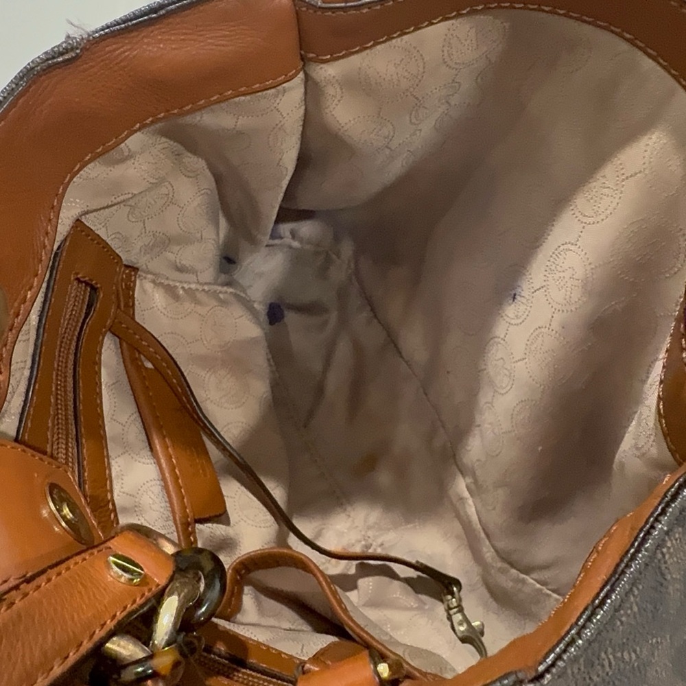 Michael Kors Tote - Picture 15 of 15